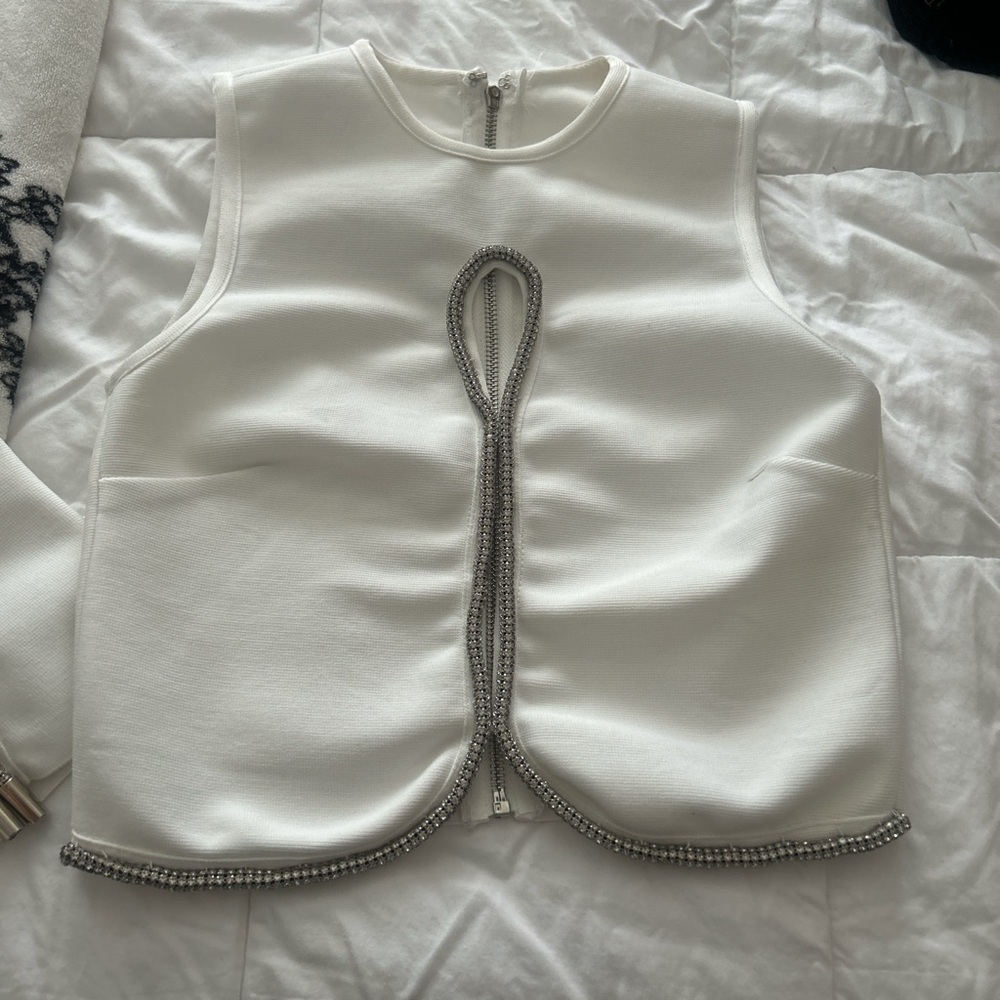White set - Picture 2 of 7